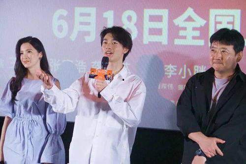 甜甜娱乐吃瓜人微博,揭秘吃瓜人微博背后的热点事件